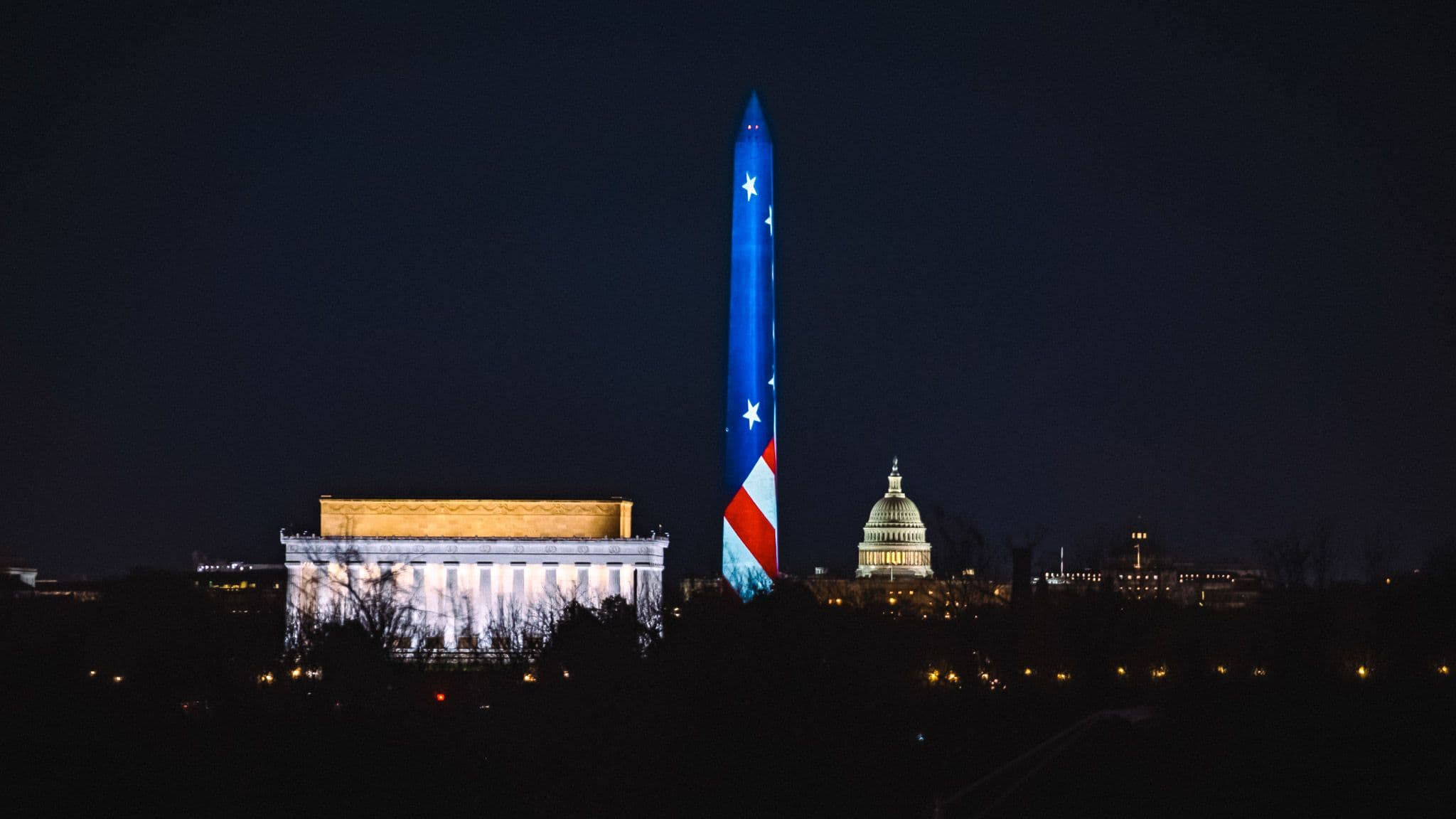 Projection Mapping on the Washington Monument